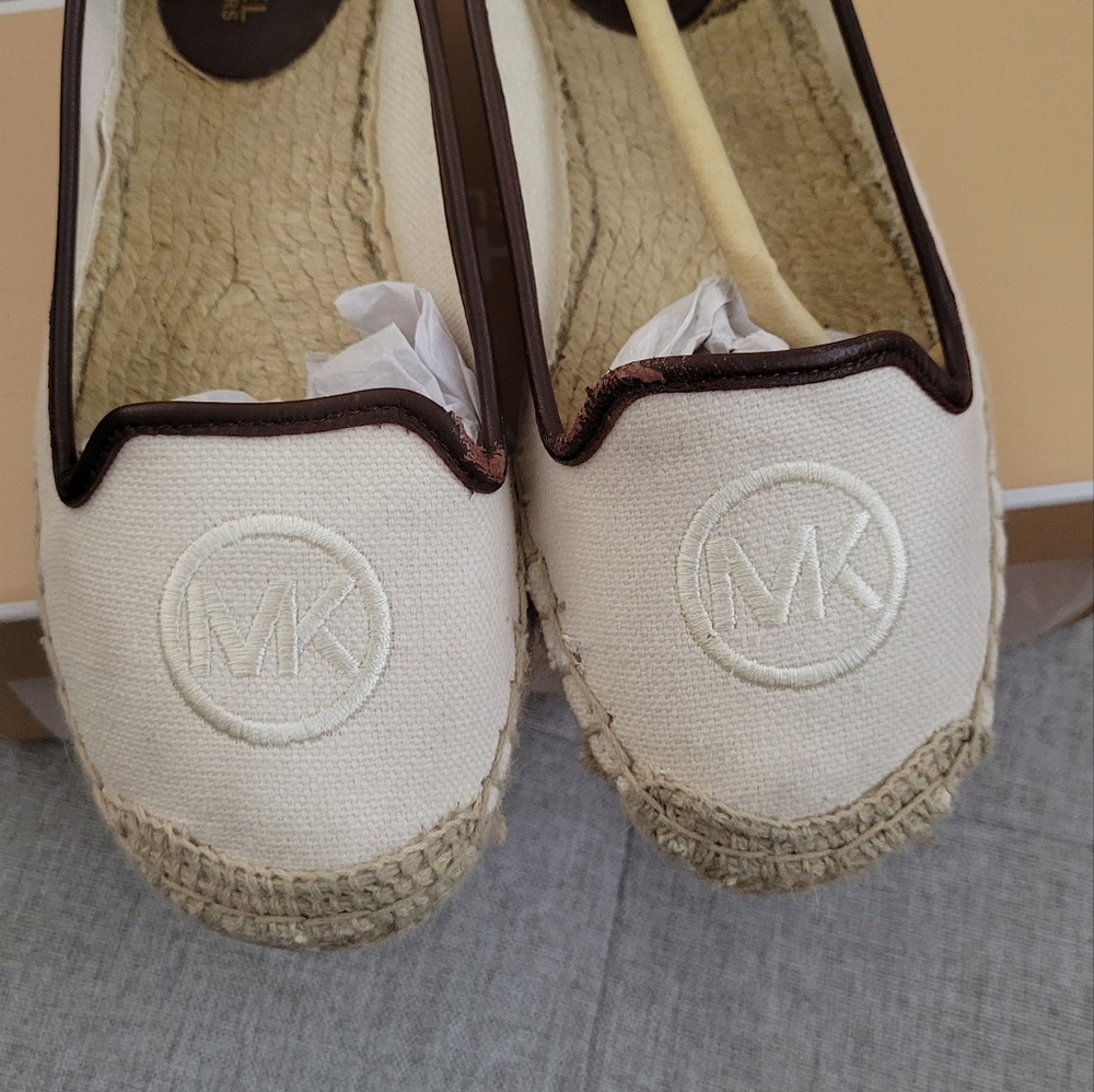 Michael kors flats